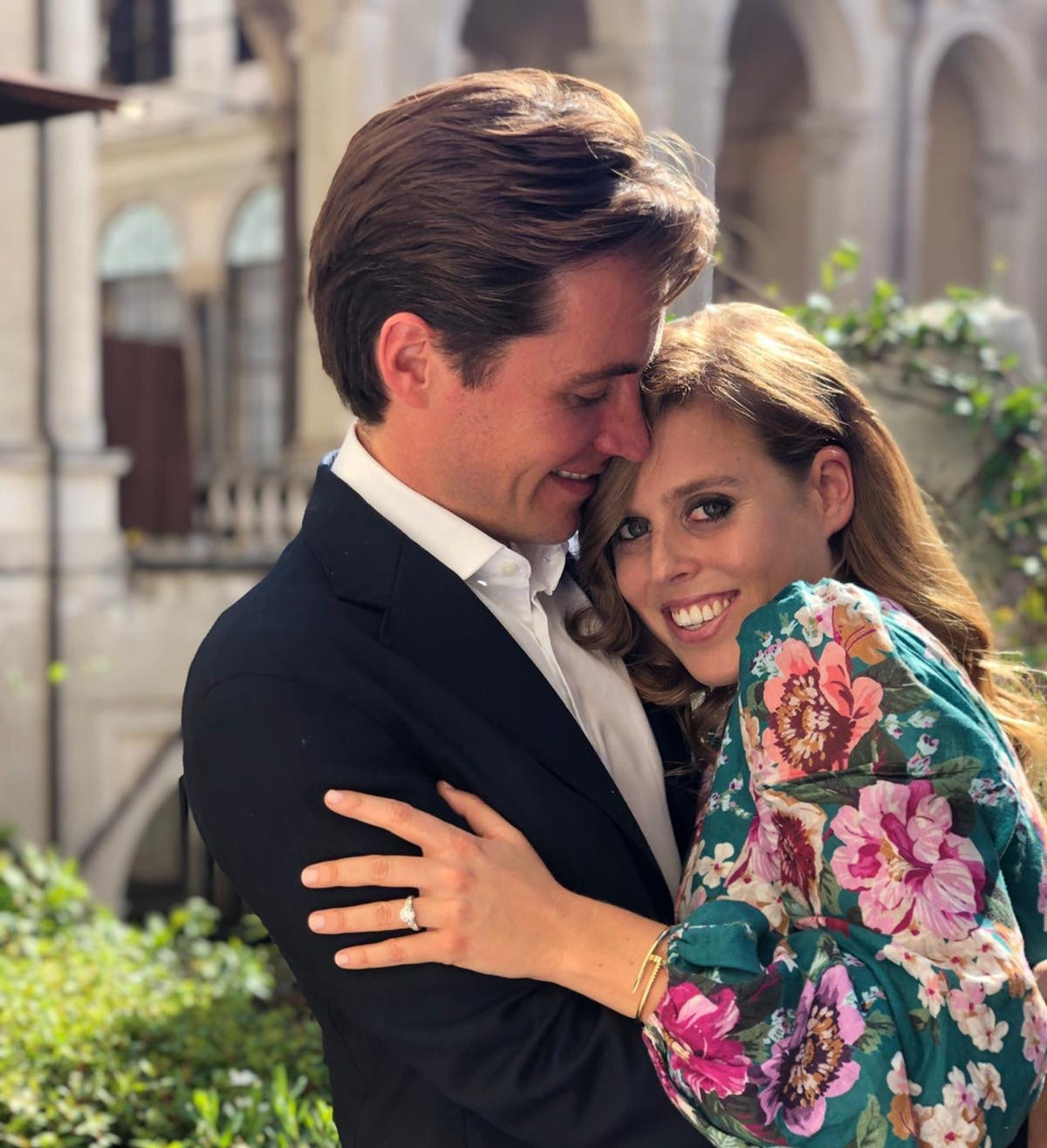 Princess Beatrice Marries Edoardo Mapelli Mozzi at a Secret Ceremony in Windsor