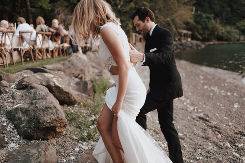 A Beachside Wedding in the Pacific Northwest
