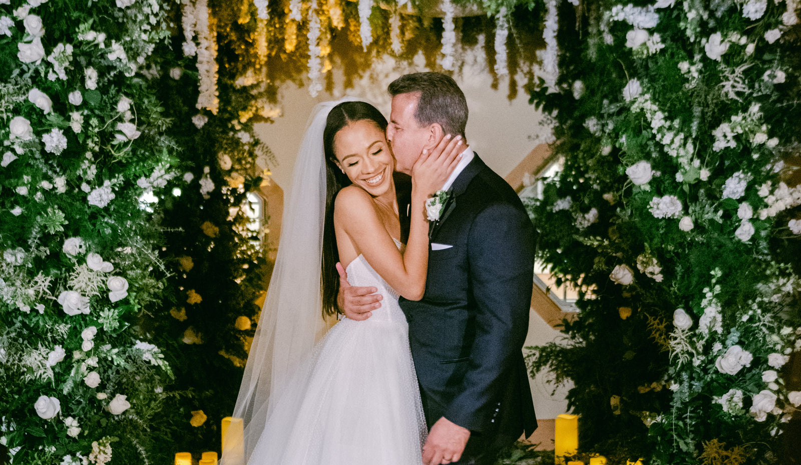 This Bride Wore Monique Lhuillier Under a Gorgeous Floral Chuppah at This Wedding in Sunny Isles Beach