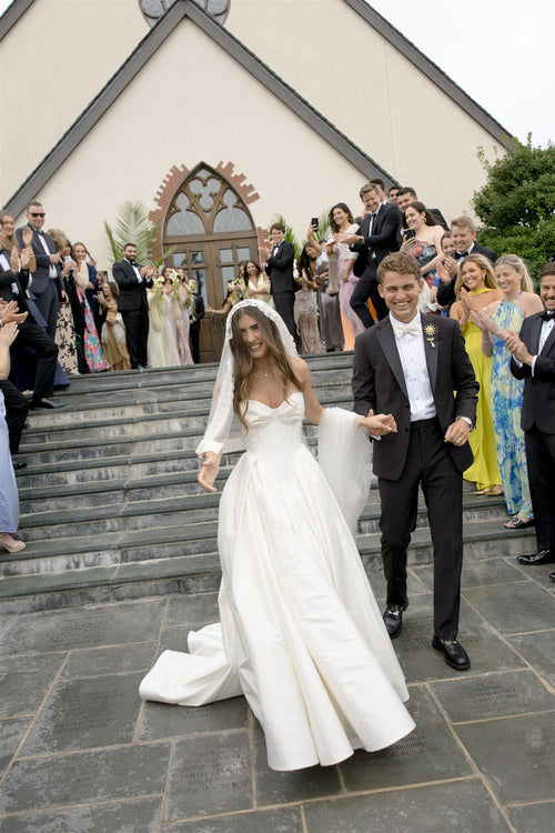 A <i>Wedding Crashers</i>–Meets–<i>The White Lotus</i>–Inspired Fête on The 21st Night of September