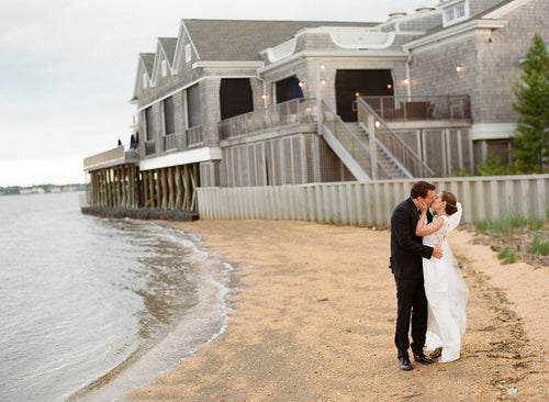 A ”Grace Kelly Meets Ralph Lauren” Wedding in New Jersey