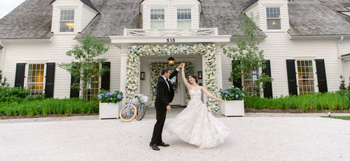 A Spring Wedding at the Gibson Island Club Inspired by the Coast and Blooming Hydrangeas