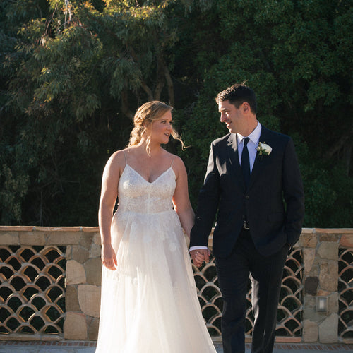 Amy Schumer’s Wedding Video Is Cute, But Also Hilarious