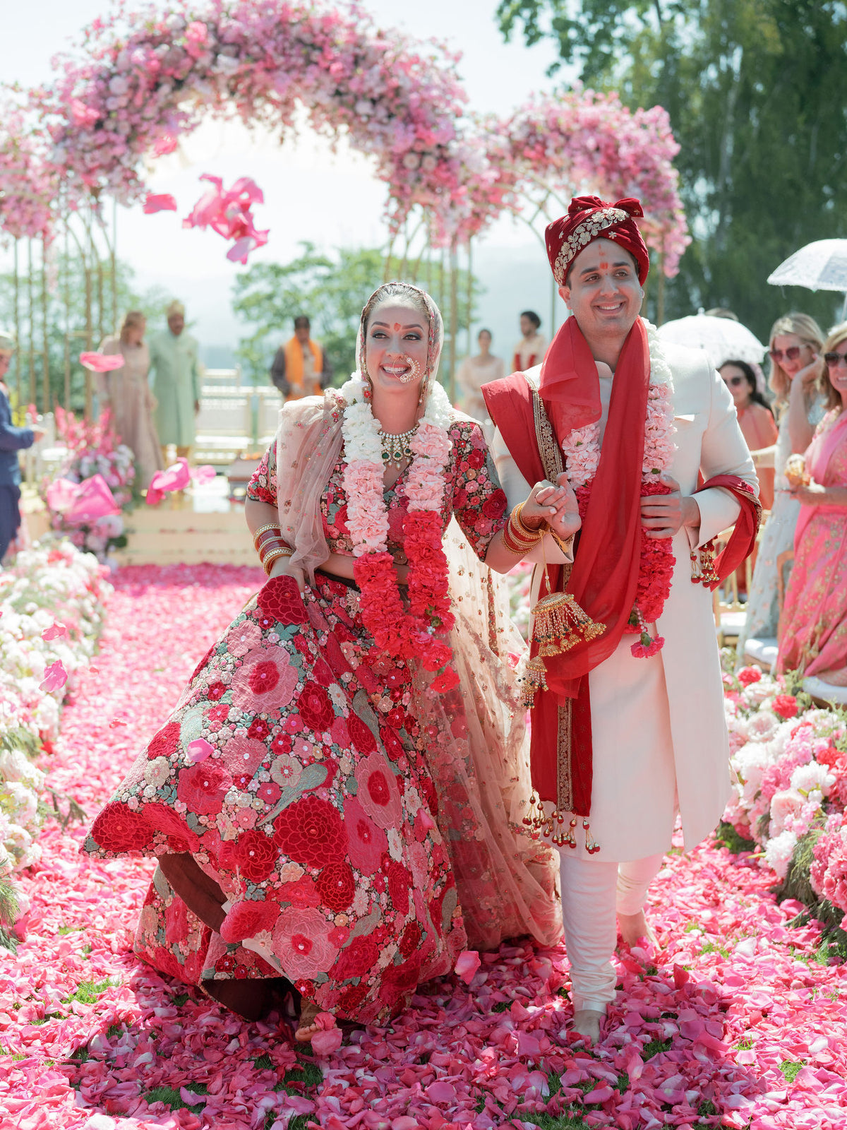 A <i>Bridgerton</i>-Inspired Reception Followed This Traditional Indian Ceremony in Northern California