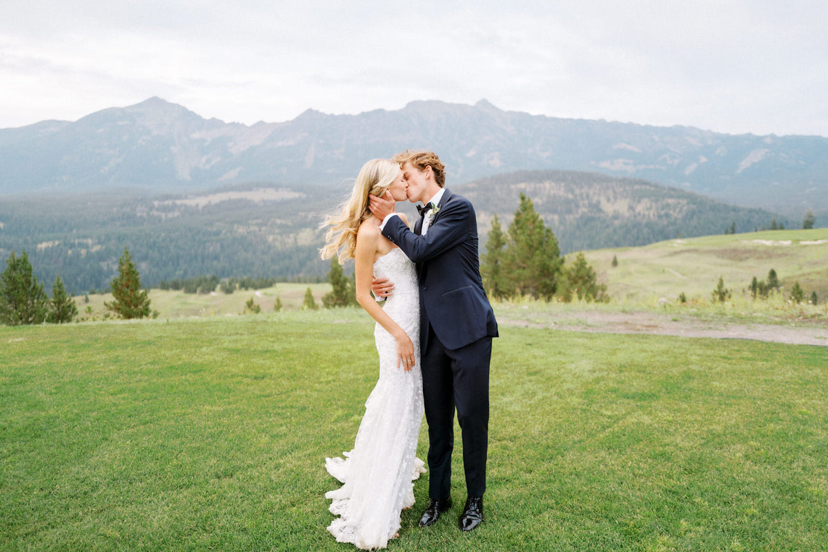 The Bride Changed Into a '60s Dress from Happy Isles After Her Outdoor Ceremony in Big Sky