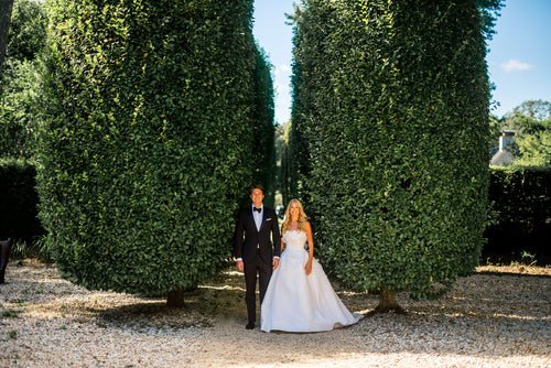 This Bride Wore Two Oscar de la Renta Looks to Her East Hampton Wedding