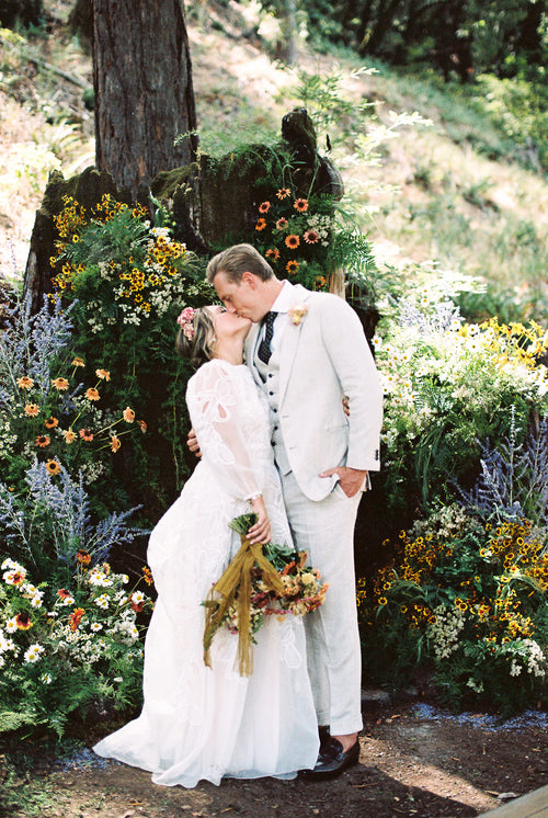 A Fairytale Wedding in Napa With a Winding 240-Foot-Long Reception Table