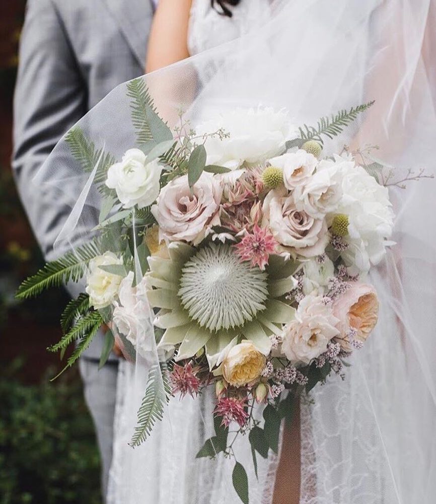 There’s a New, Incredibly Easy Way to Buy Wedding Flowers