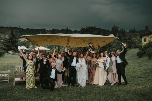 A Full Rainstorm Only Made This Russian Wedding in Italy More Special