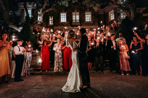 Irish, Scottish, American, Italian, and Canadian Families Combine at This Toronto Wedding