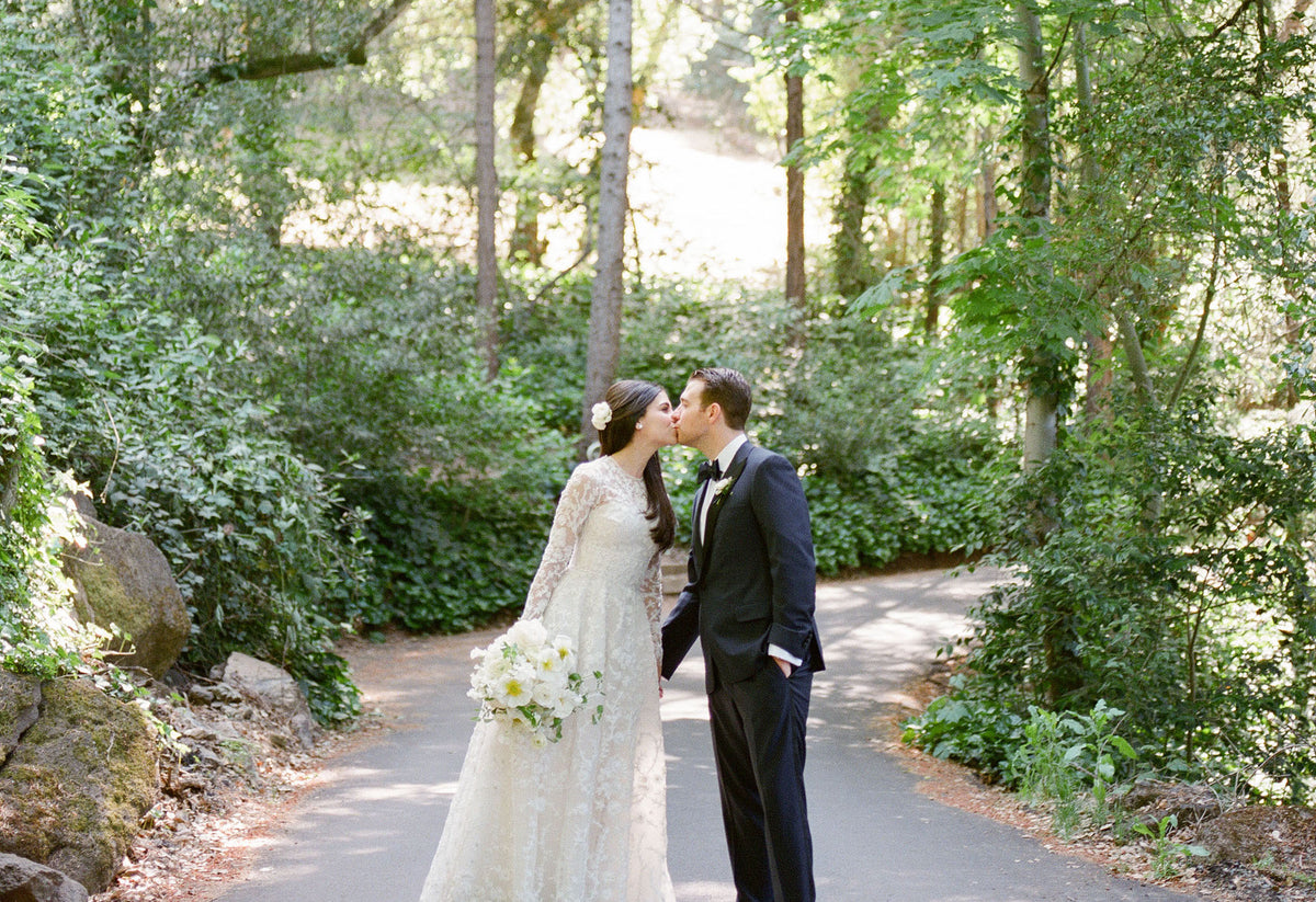 A Spring Wedding in Napa Filled with Great Food, Wine, and Good Company