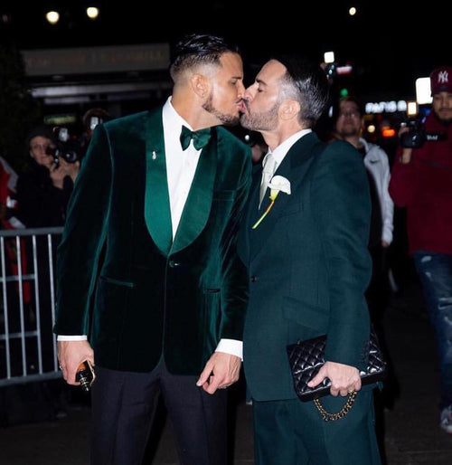 Marc Jacobs and Char Defrancesco’s Wedding Cake Had Its Own Opening Act