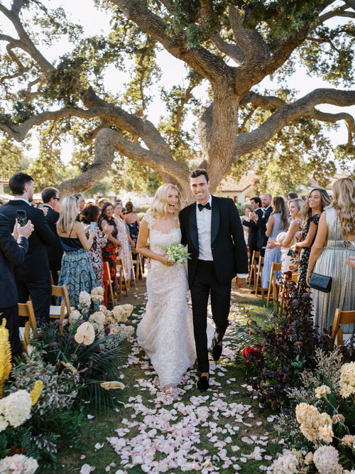 A Summer Wedding in Ojai Inspired by The 18th-Century Book <i>Cabinet of Natural Curiosities</i>