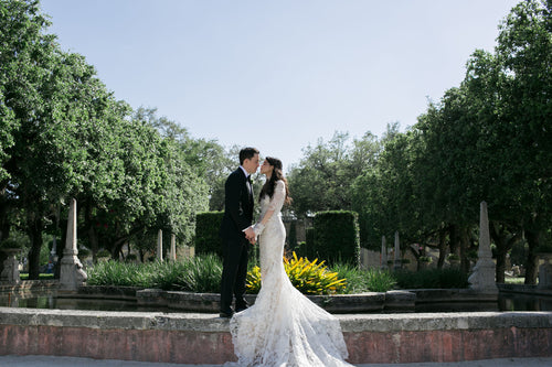 The Groom Stomped the Glass Under The Spanish Moss at This Wedding in Miami