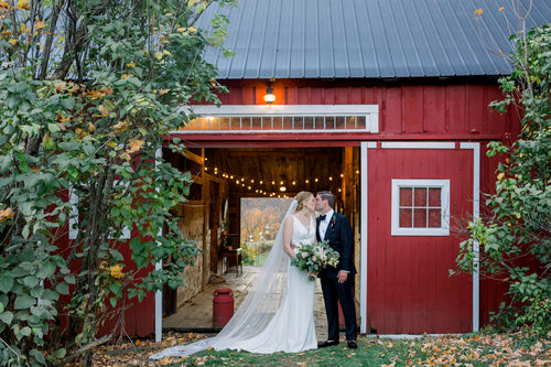 Lucy Drummond and Derrick Brown’s Manhattan-Meets-Vermont Wedding