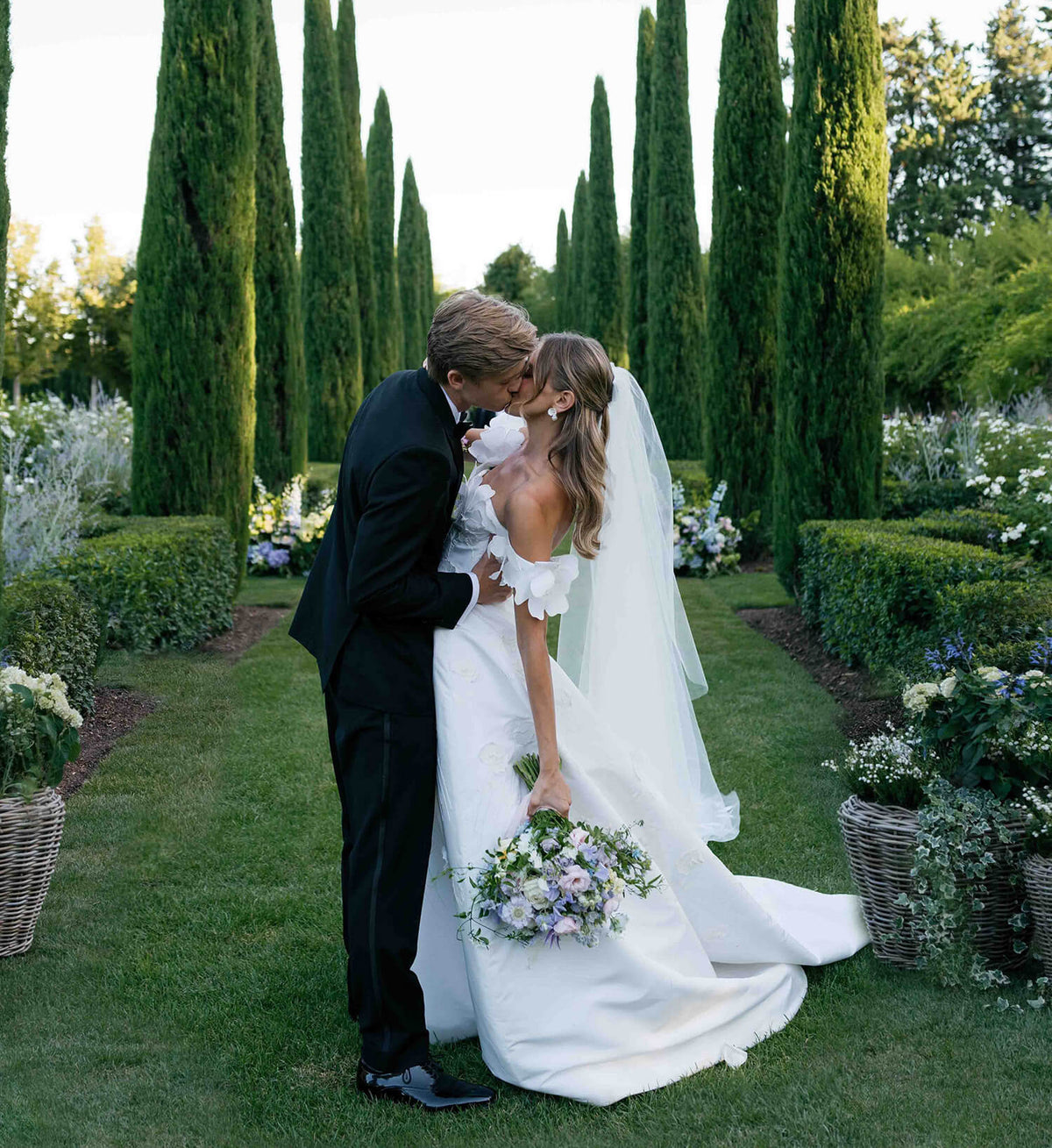 Maggie Varvel Wore Oscar de la Renta to Marry Derek Vincent at Her Family’s Home in Provence