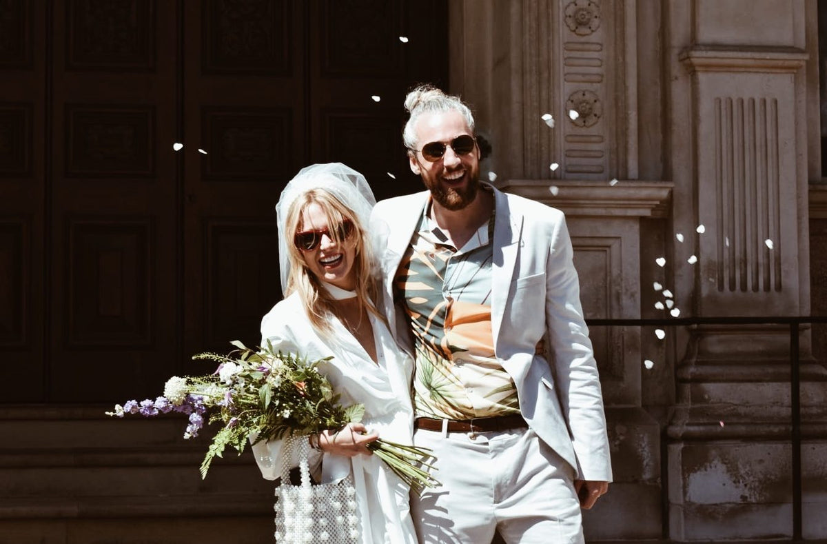 A Town Hall Ceremony Followed by a Relaxed, Mini Beach and Garden Reception in England