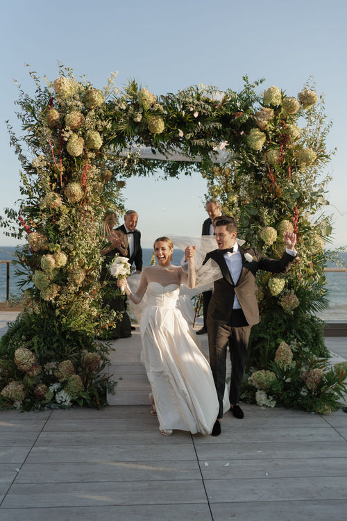 The Bride’s Love of Antique Hydrangeas Anchored Her Montauk Wedding’s Design
