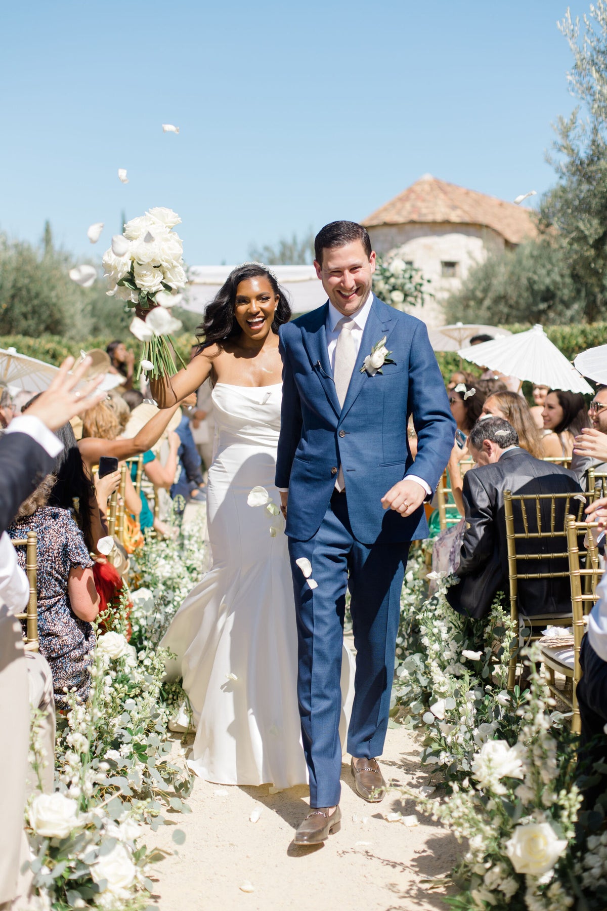 This Couple Ended Their Wedding Ceremony in California by Breaking The Glass and Jumping The Broom