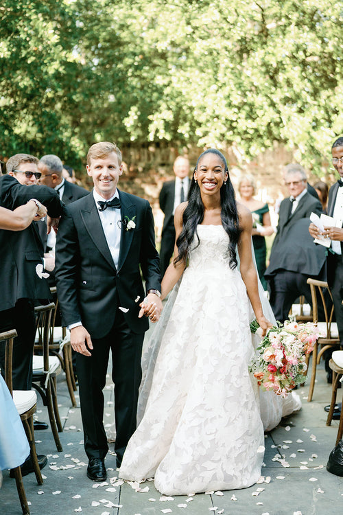 A “Jazz in The Garden”–Themed Wedding at The Dewberry