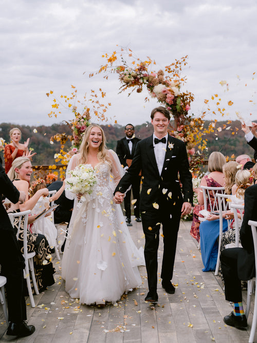 Ginkgo Trees Inspired The Aesthetic of This Autumnal Wedding in Tennessee