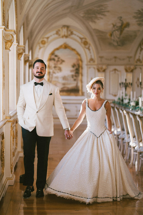 This Bride Recreated The Famous Chanel 1995 Wedding Dress Worn by Claudia Schiffer For Her Italian Nuptials