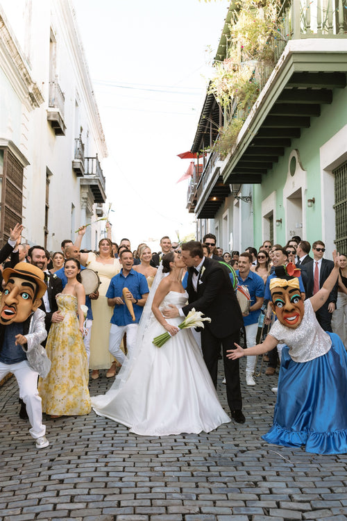 This Old San Juan Winter Wedding Embraced The Couple’s Puerto Rican and Italian Cultures
