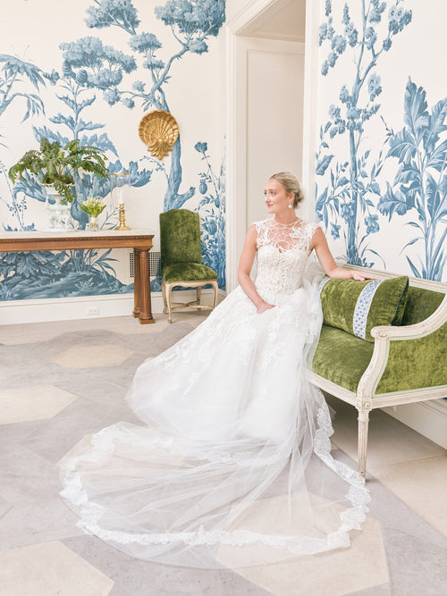 The Bride Wore Oscar de la Renta Down The Aisle at Her Romantic Wedding in Georgia
