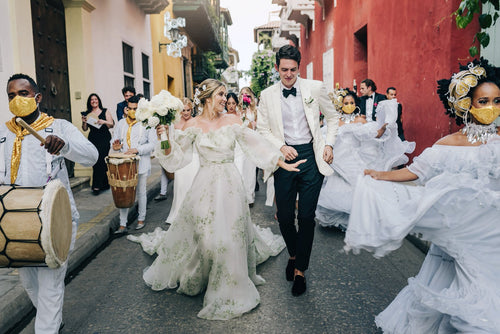 This Colorful Destination Wedding Took Guests Through the Streets of Cartagena After The Ceremony