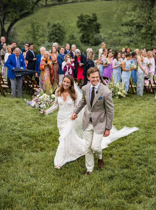 A Family Farm-Turned-Wedding Venue Set a Magical Scene for This Virginia Wedding