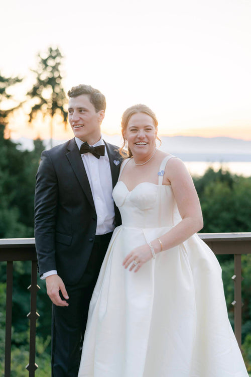 A Romantic “Pacific Northwest-Meets-California” Waterfront Wedding in Seattle