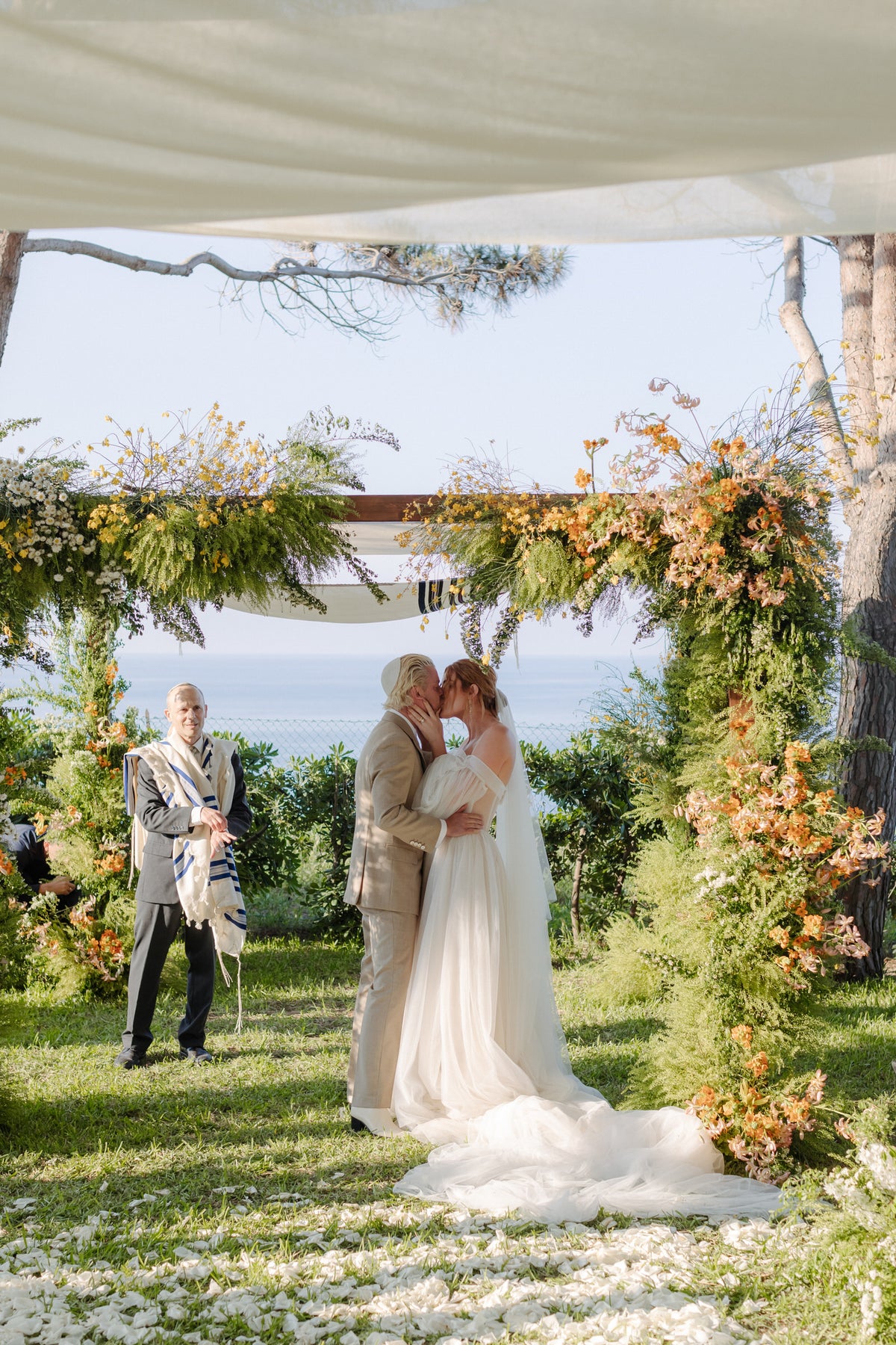 This Couple Wore Galia Lahav, Carolina Herrera, and Custom One/Of Looks to Their Majestic Wedding in Sicily