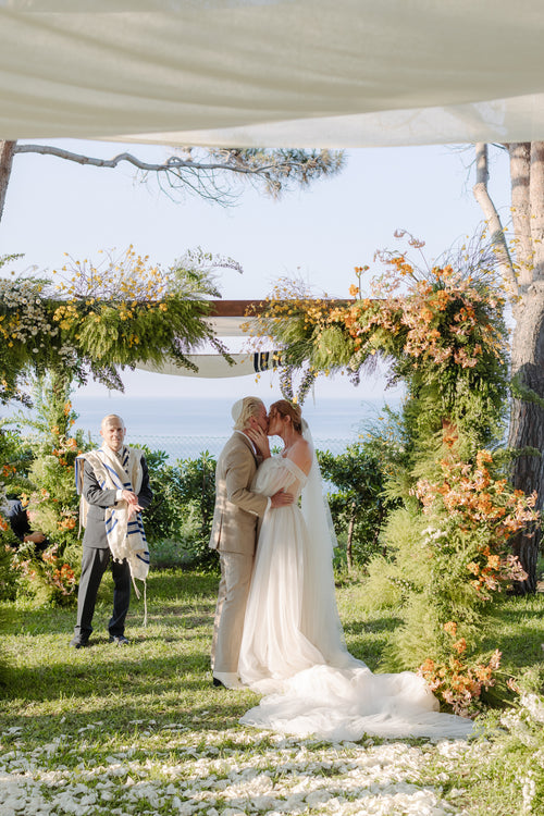 This Couple Wore Galia Lahav, Carolina Herrera, and Custom One/Of Looks to Their Majestic Wedding in Sicily
