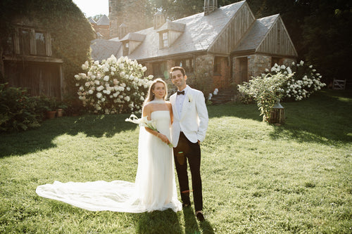 A First-Look Outfit Kept This Bride’s Prabal Gurung Wedding Dress a Surprise Until The Ceremony