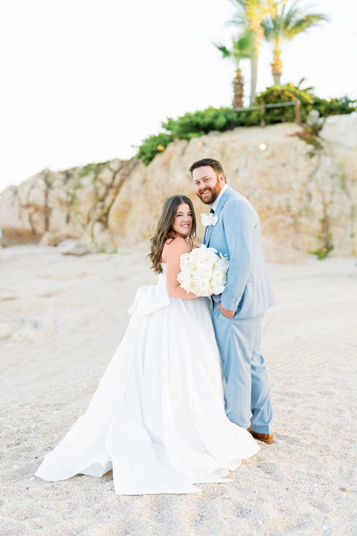 This Three-Day Wedding at Chileno Bay Resort Was The Dreamscape of an Interior Designer Bride