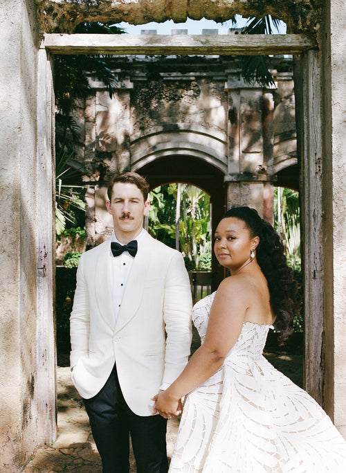 A Lush Destination Wedding That Highlighted the Colors of Yucatán
