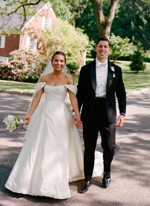 An English Garden–Inspired At-Home Wedding at Tyvan Hill in New Jersey