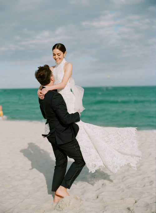 A Sunset-Colored Garden Party–Esque Wedding at The Pérez Art Museum