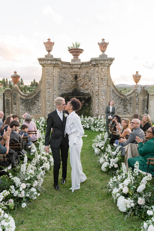"Queer Romance" Led This Tuscan Autumnal Wedding's Aesthetic