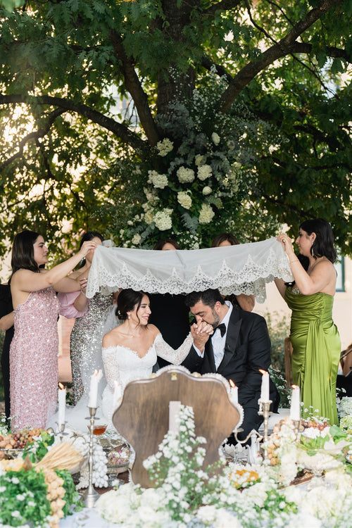 An Elegant Persian Wedding at a 12th-Century Castle in the Tuscan Countryside