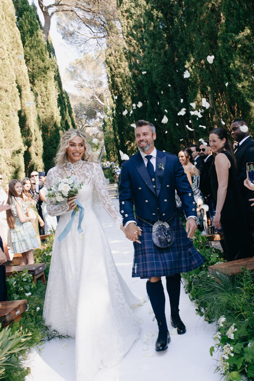 This Spring Wedding Wedding Combined Scottish and American Traditions in Provence