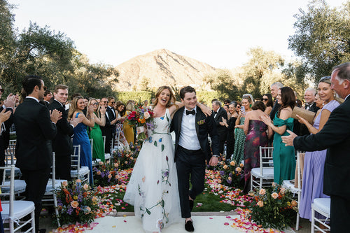 A Winter Wedding at The Bride’s Childhood Home Ended With a Choreographed Dance and a Jump in The Pool