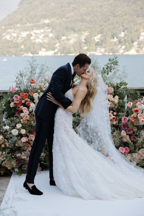 Sophie Elkus Wore Four Beautiful Oscar de la Renta Looks During Her Wedding Week on The Shores of Lake Como