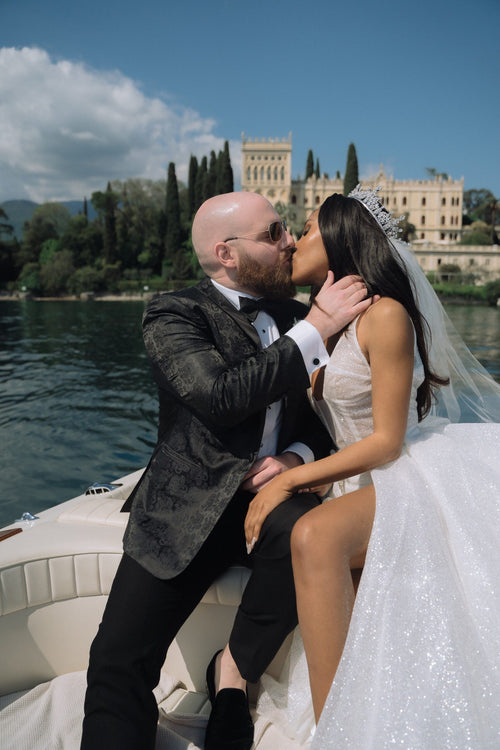 A Secret Garden–Inspired Wedding at Isola del Garda