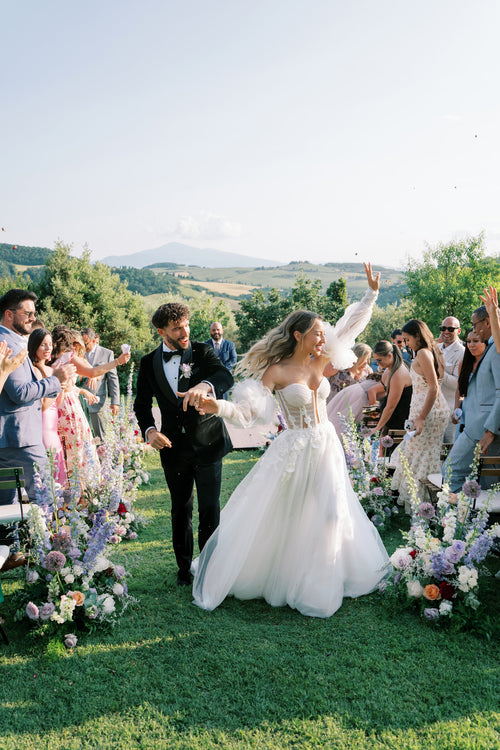 After Meeting and Then Getting Engaged in Italy, Vicky Justiz and Johnny Urra Returned to Tuscany to Say, "I Do"