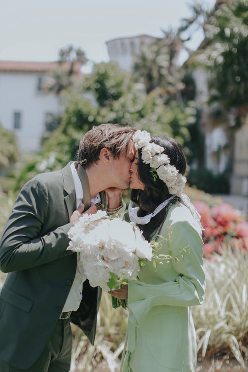 <i>Jane The Virgin</i> Actress Shelly Bhalla's Micro-Wedding at the Santa Barbara Courthouse