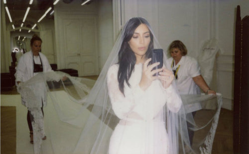 What Is a Social Media Consultant and Should You Hire One For Your Wedding?