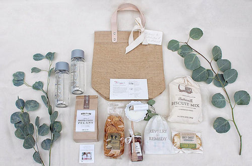 The Items You Should Always Include—and the One Thing You Should Never Forget—in Your Welcome Bag