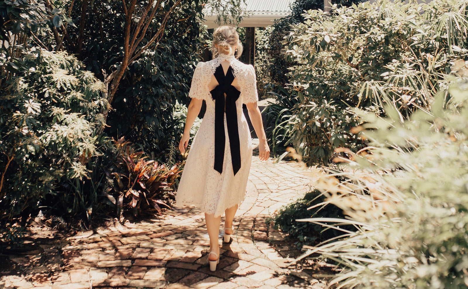 A Sweet Chapel Wedding on the Hottest Day of Summer in New Zealand