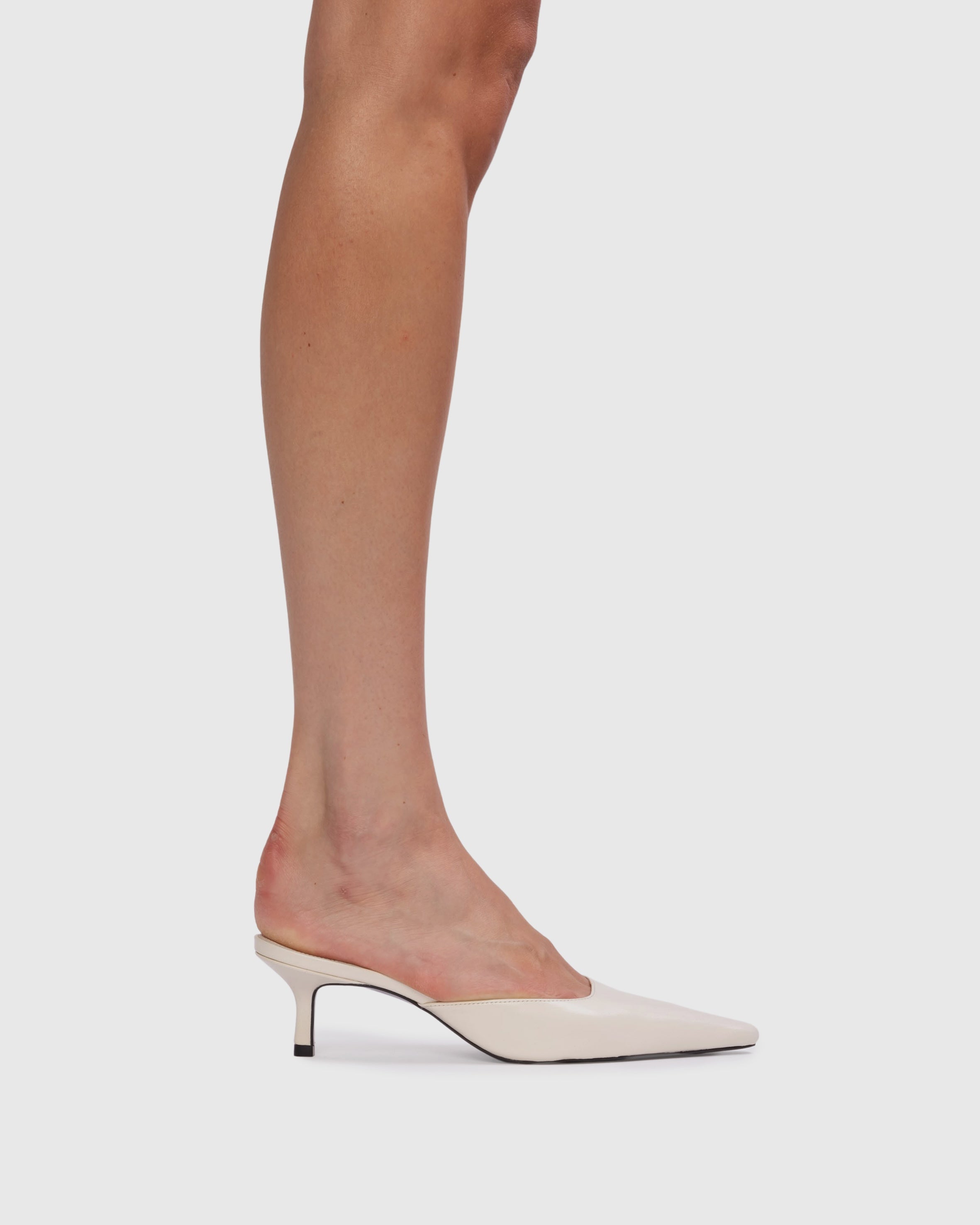 Riley 50 Mule in Coconut Leather